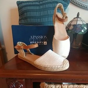 Sperry "Hope" linen sandals